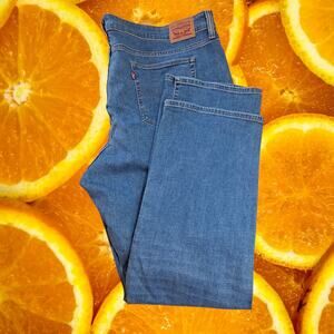 Levi's Women's Blue 414 Classic Straight‎ Water<Less® Technology Jeans Size 26W